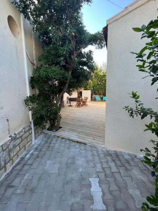 "Le Nature" Camargue Jardin Arles Exterior foto